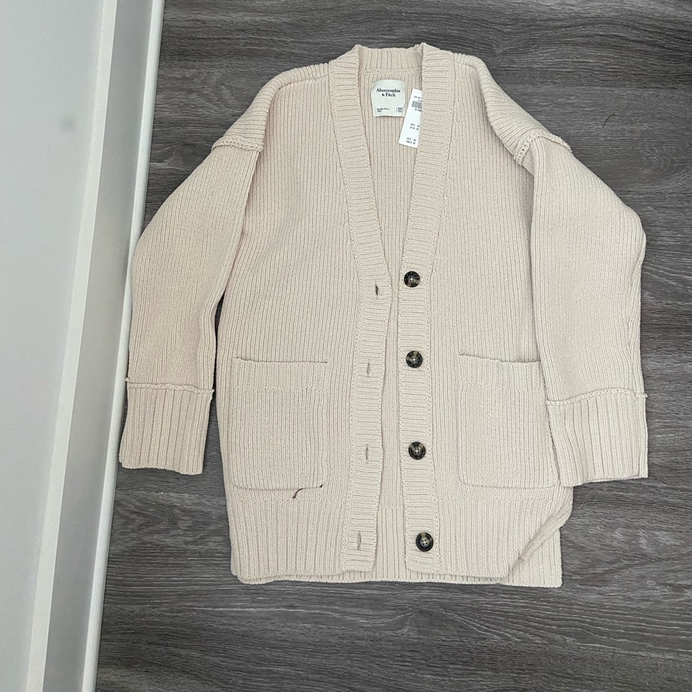 Abercrombie knit cardigan